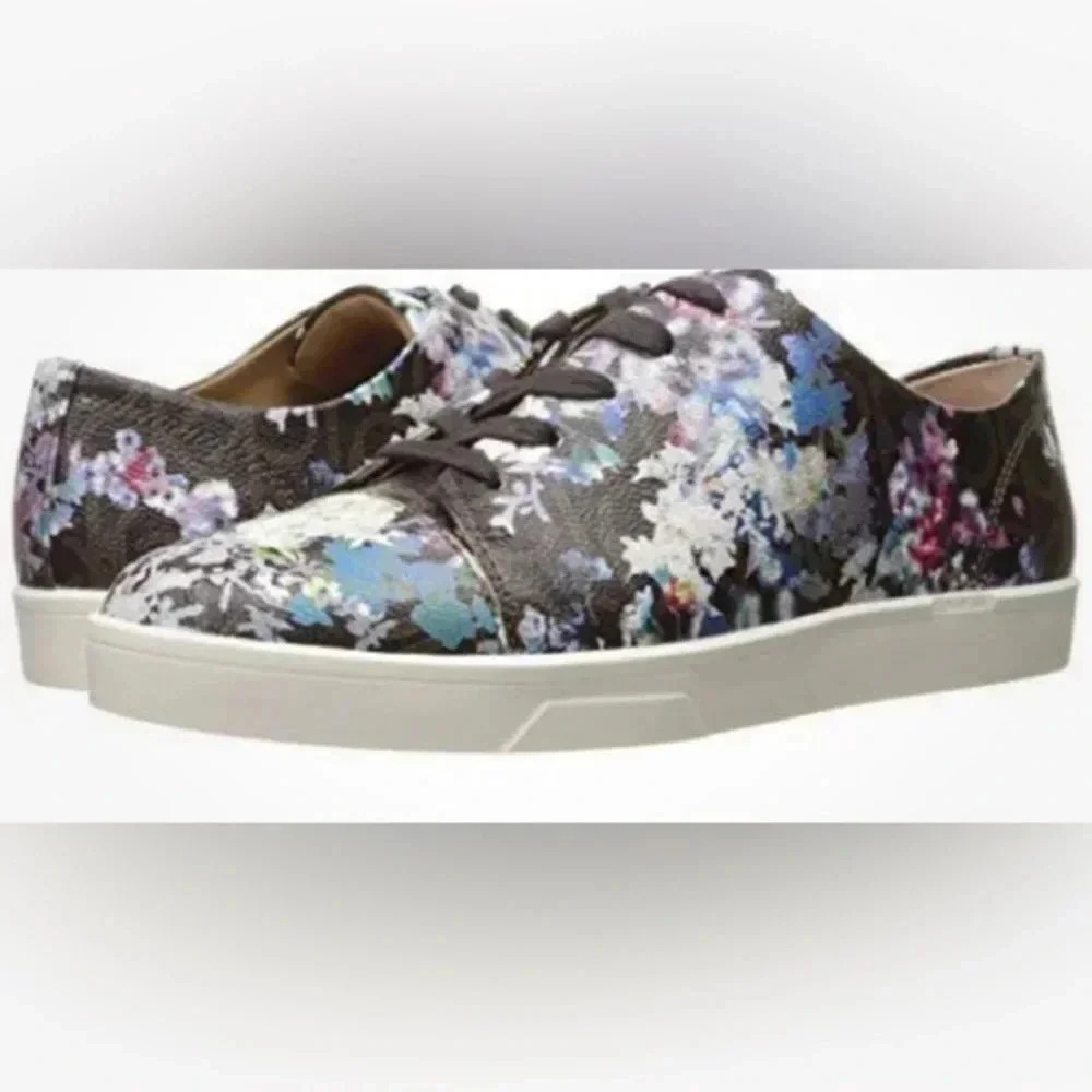 Calvin Klein Imilia size 7 1/2 Flower Walking Sneakers Trainers - Picture 1 of 8